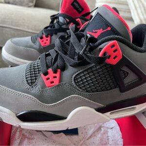 US Size 7Y - Jordan 4 Infrared 2022